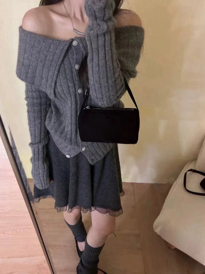 // 50%綿羊毛+20%alpaca可一字領直坑紋大翻領NT