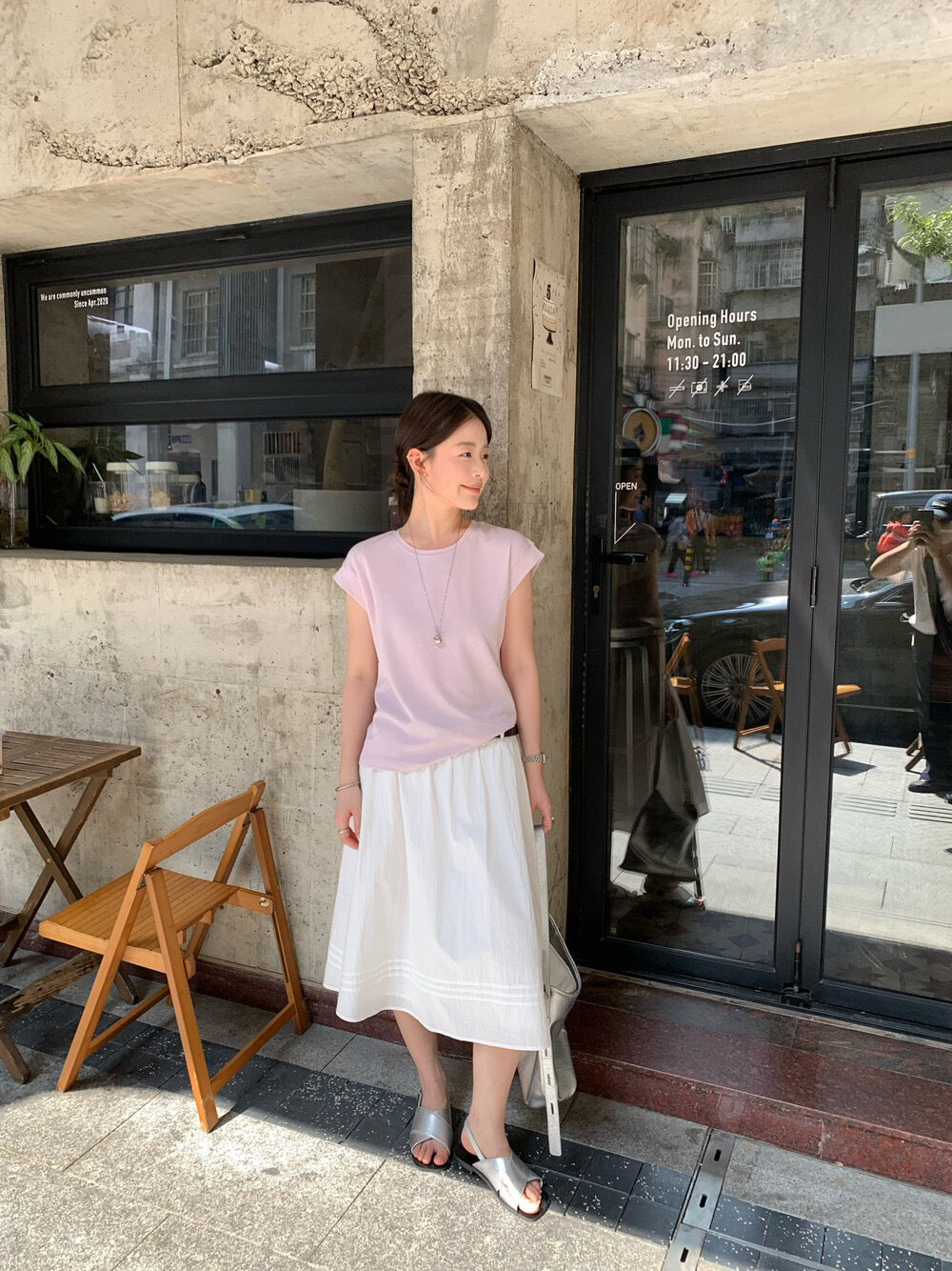 // 壓褶details裙腳五分傘裙(連腰帶)