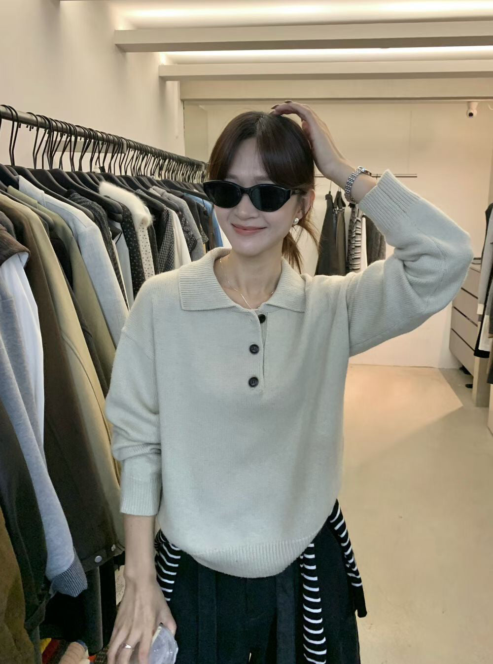 // 30%wool鈕扣直坑紋翻領毛衣