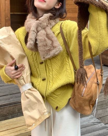 // 復古軟糯牛角鈕麻花CD