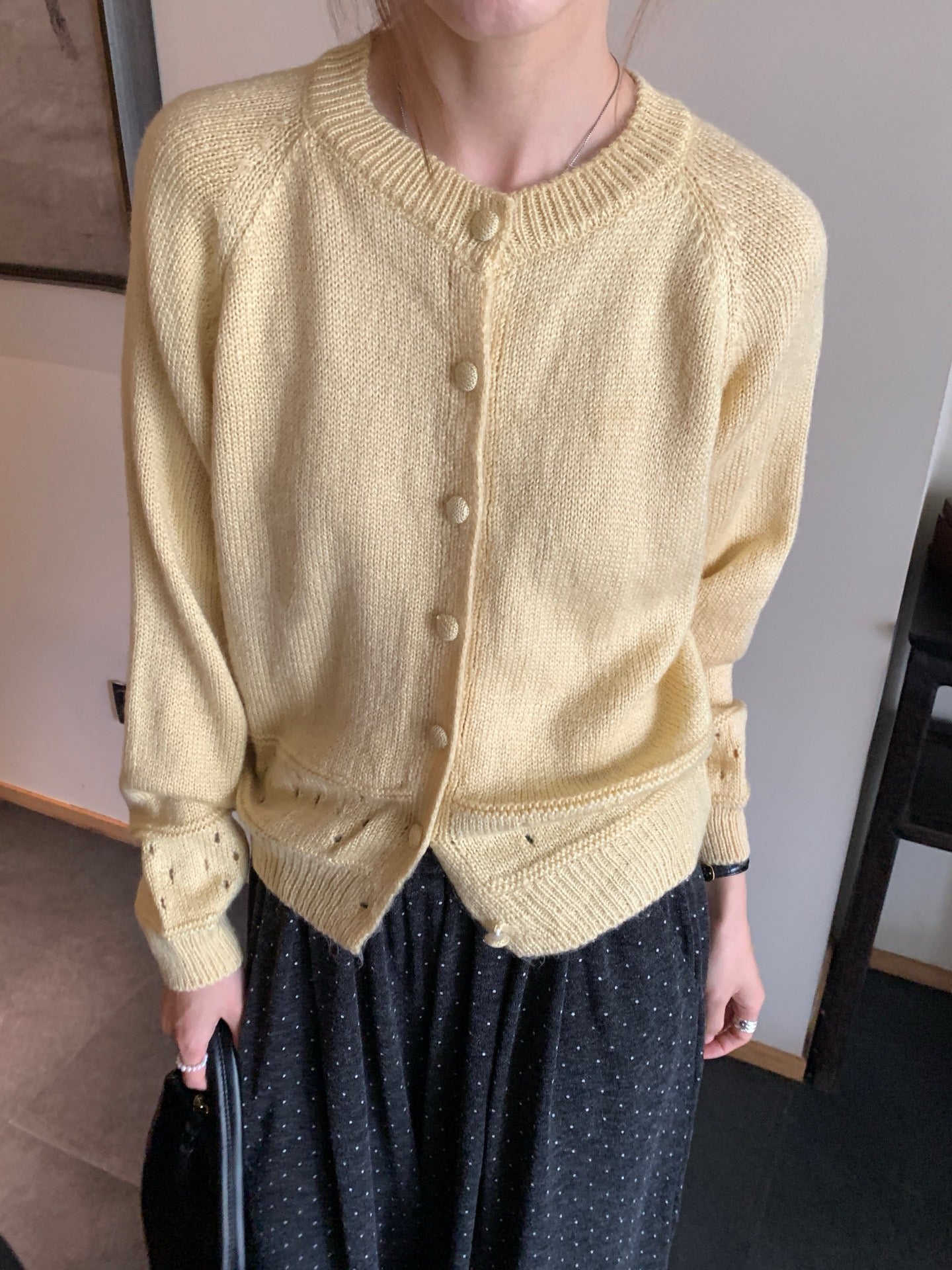 // 特別衣擺鈎花鏤空CD