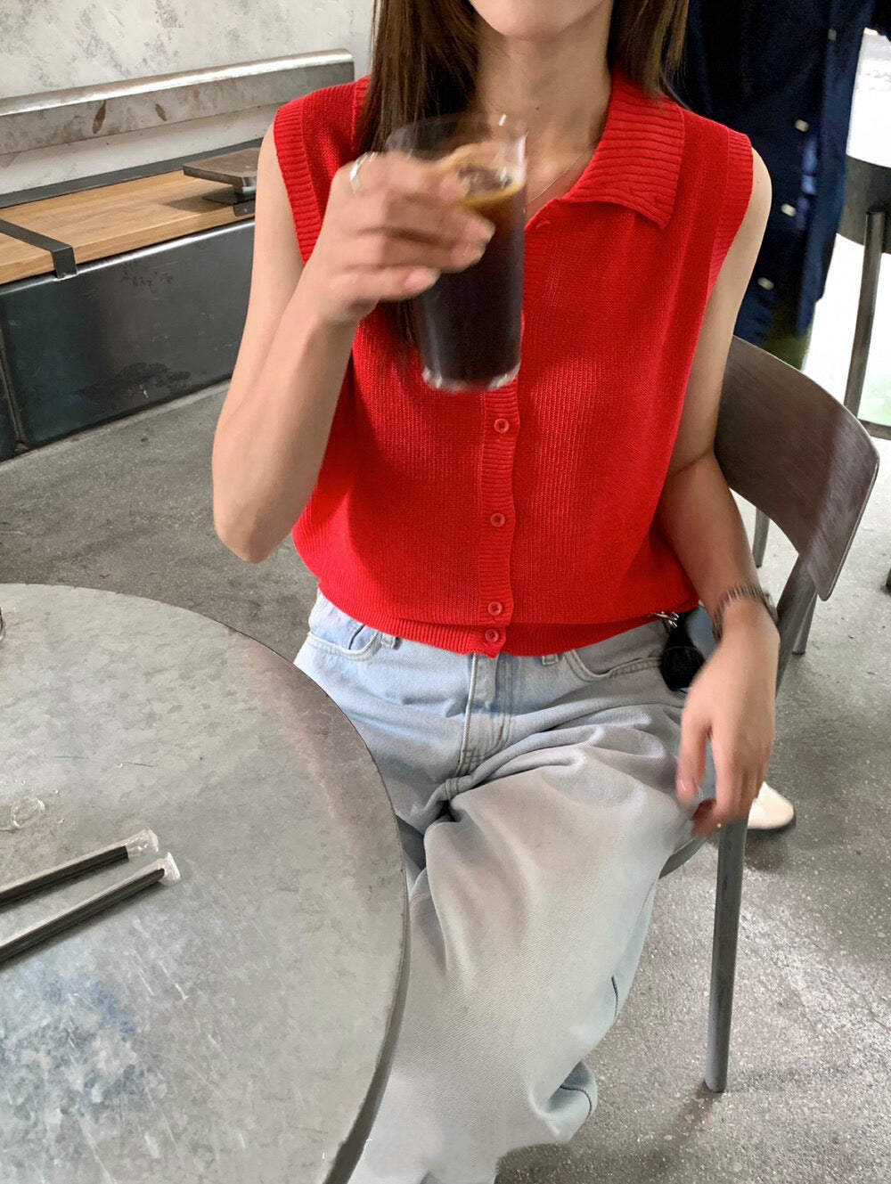 // 直紋翻領天絲麻針織背心