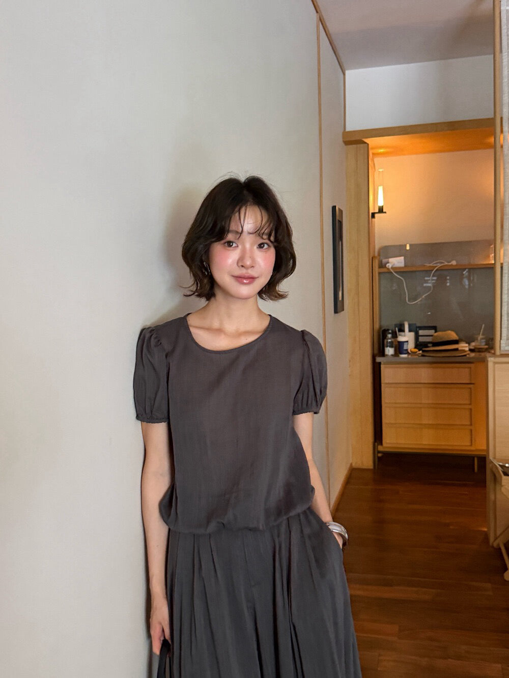 // lyocell料氣質微泡泡袖BL+壓褶全長褲套裝