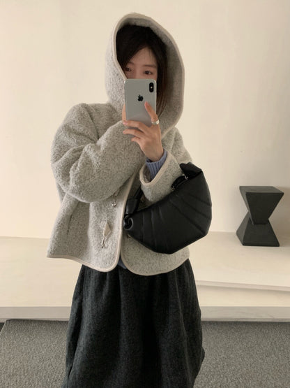 //65%羊毛特別鈕扣羊羔毛連帽外套