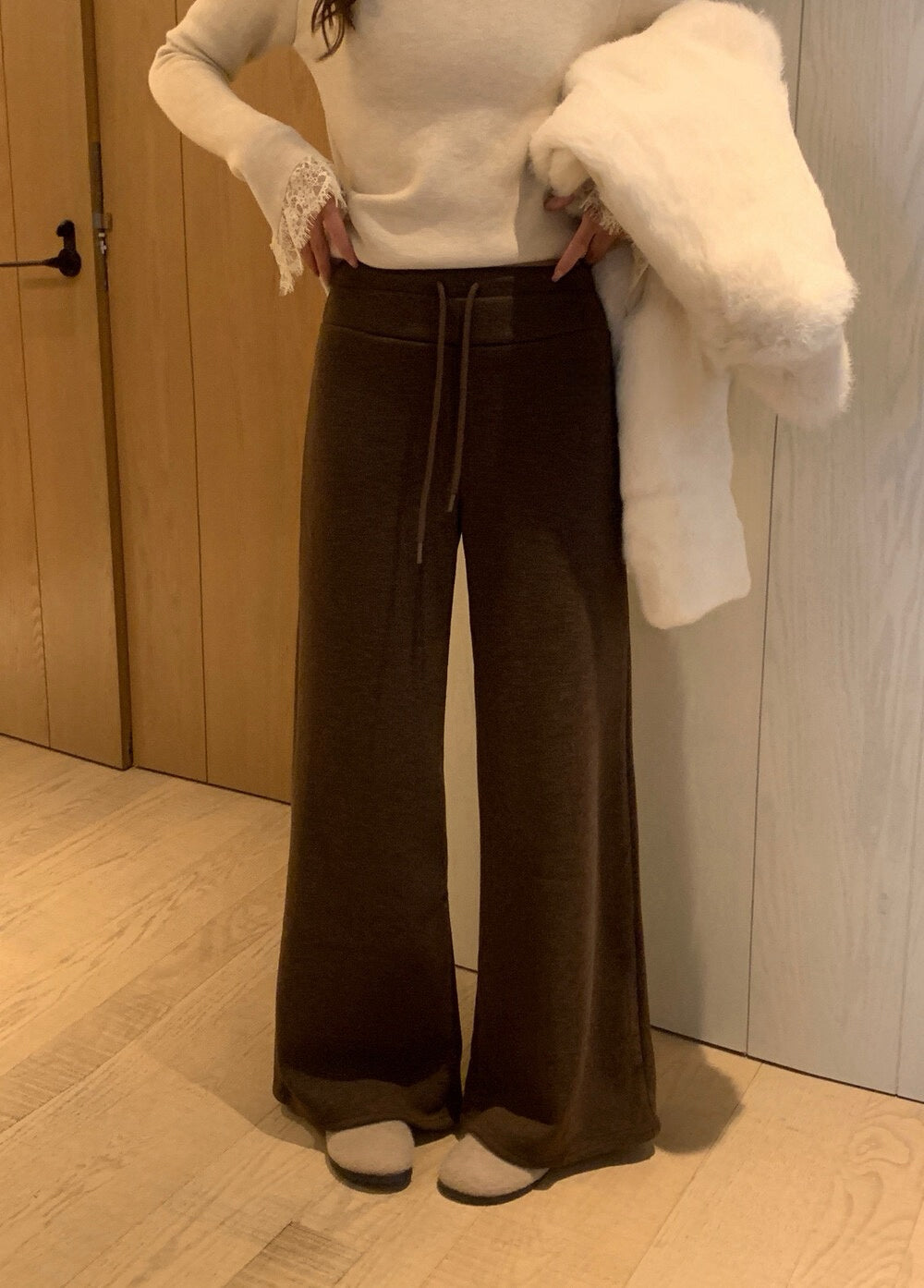 // 懶人神褲～超舒服羊絨微喇叭褲