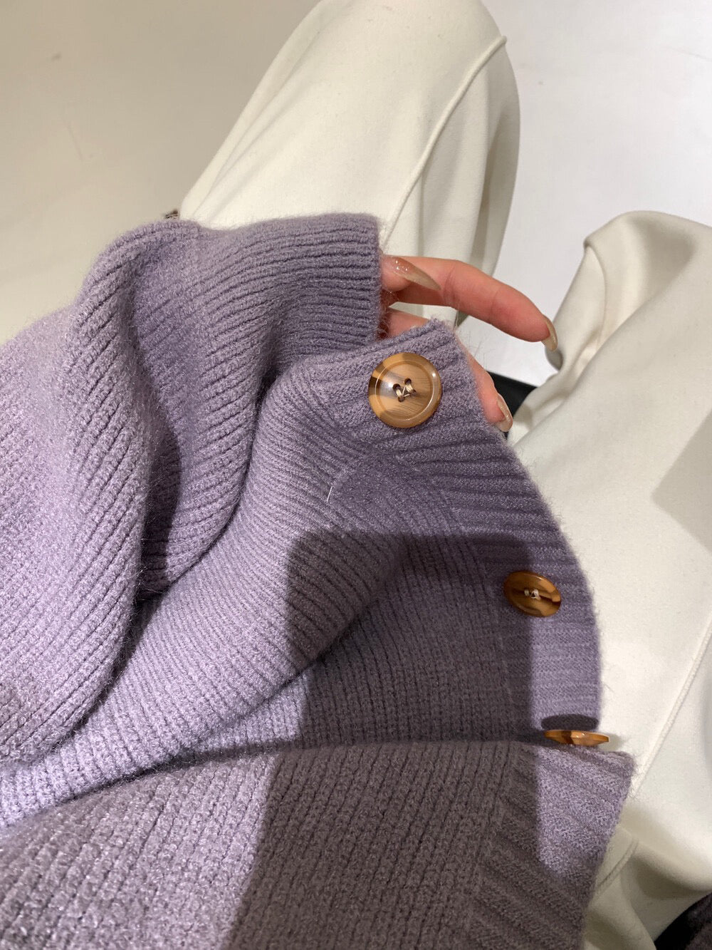 // 慵懶風V領寬鬆款CD