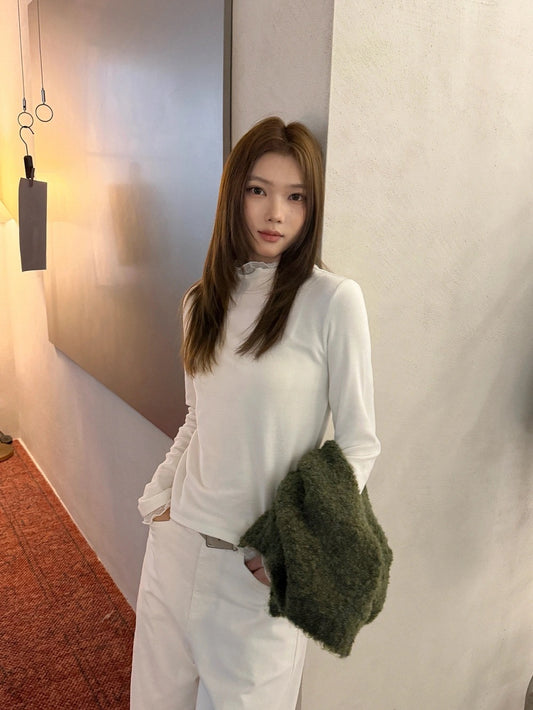 B198 / 半高領拼接lace打底TEE