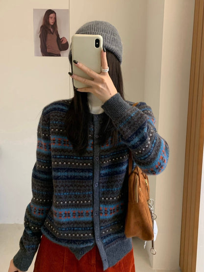 // 復古撞色民族patterns CD