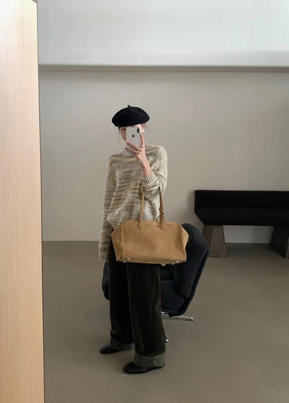 // 超好看的雜色花線圓領毛衣