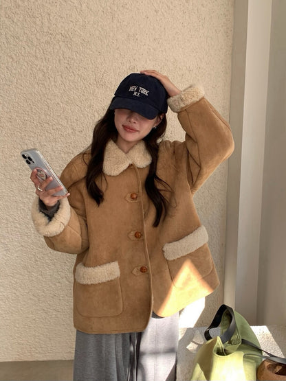 // 可愛圓翻領皮毛一體木鈕扣中長外套