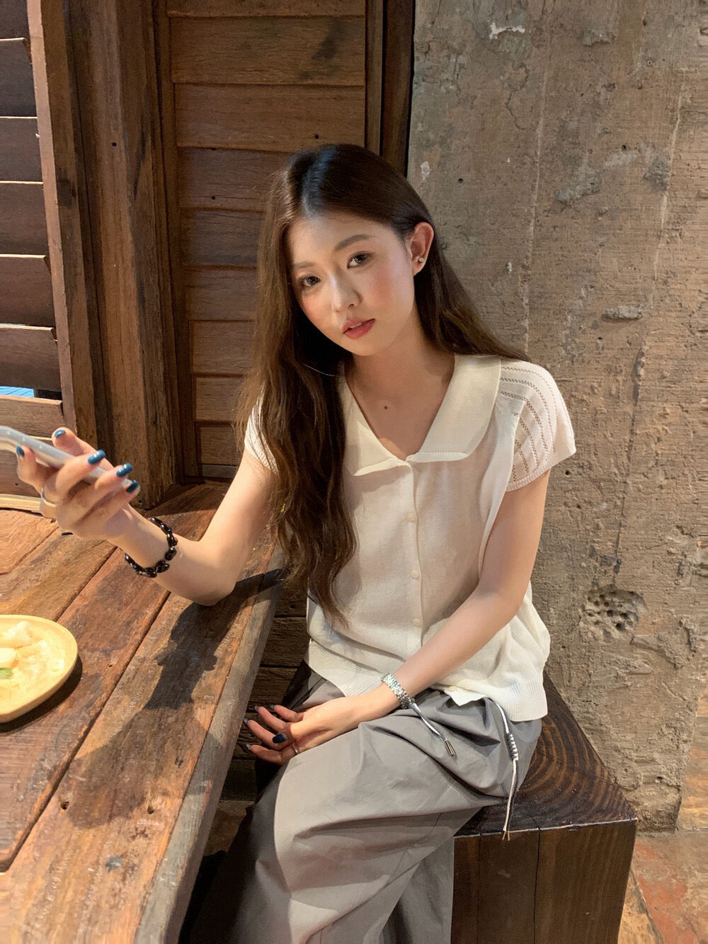 // 特別織紋袖娃娃領排扣短袖NT