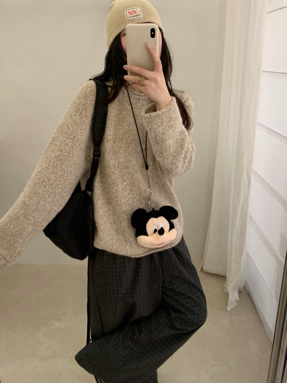 // 5%兔毛混針花線圓領卷邊毛衣