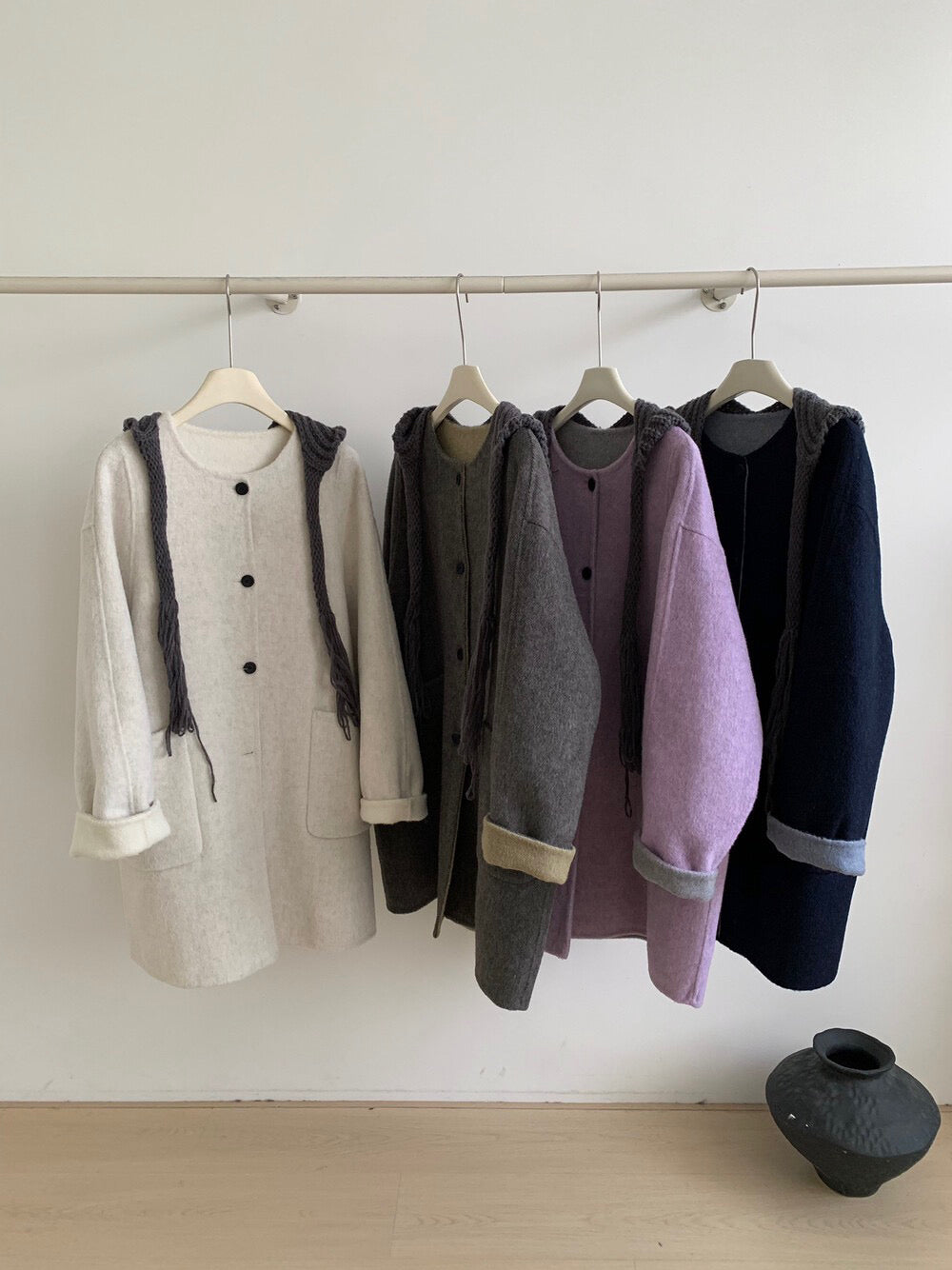 // 100%羊毛可拆針織帽內撞色手工外套