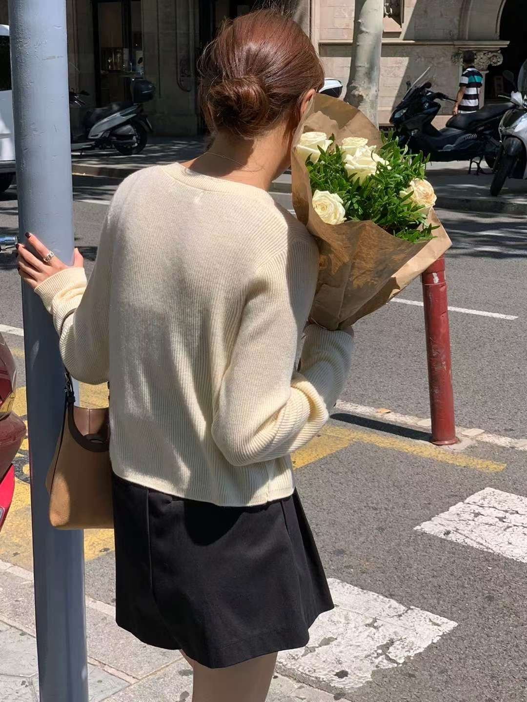 // 超親膚小金屬貼牌直紋CD