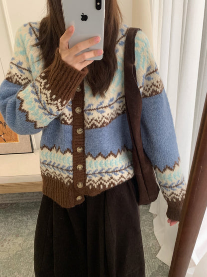 // 50%綿羊毛復古花紋圓領CD