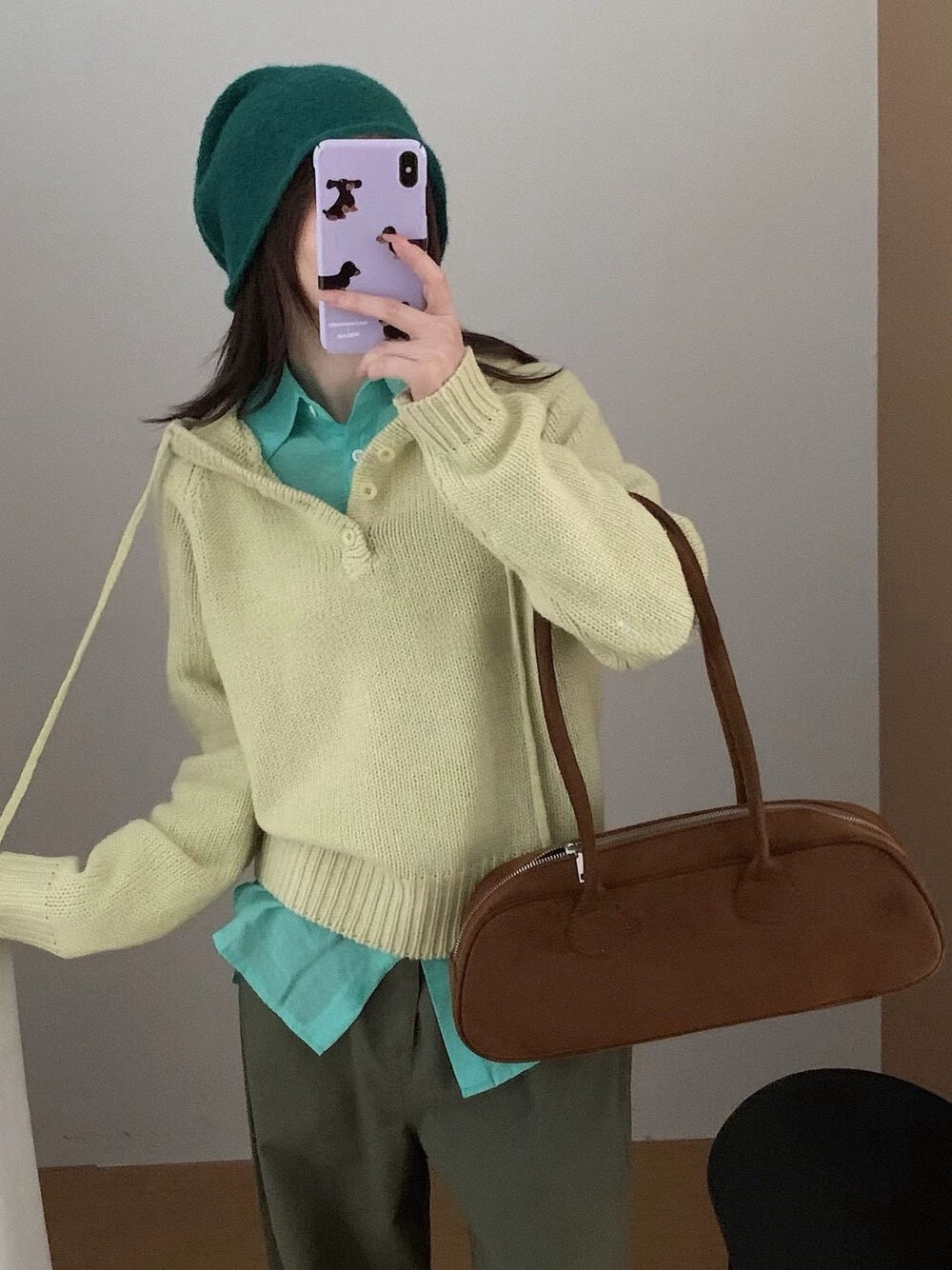 // 顏色超美鈕扣連帽毛衣