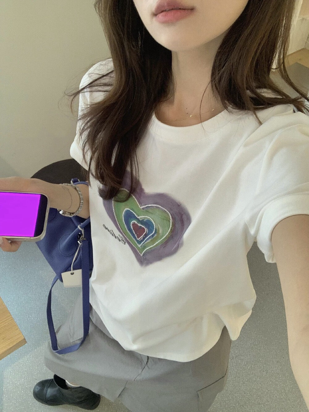 // 復古感手工釘珠心心TEE