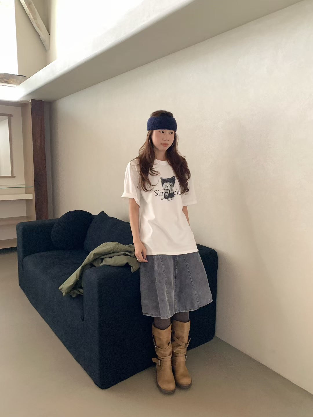 // 帽子小貓字母TEE