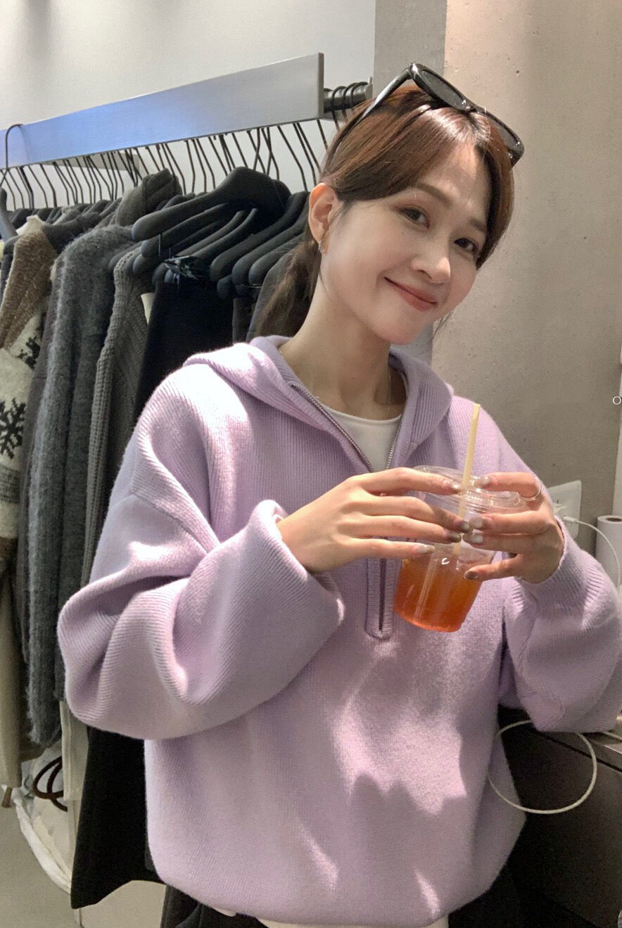 // 經典半拉鍊連帽混羊毛毛衣