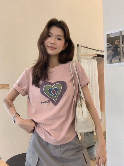 // 復古感手工釘珠心心TEE