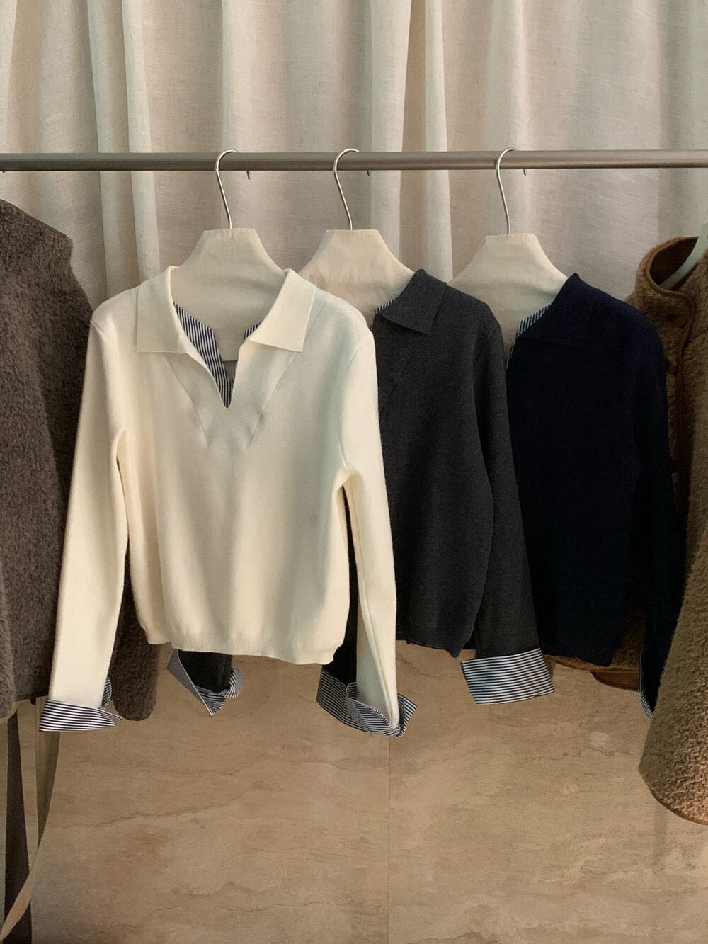 // 極簡風拼接間條恤衫假兩件翻領NT