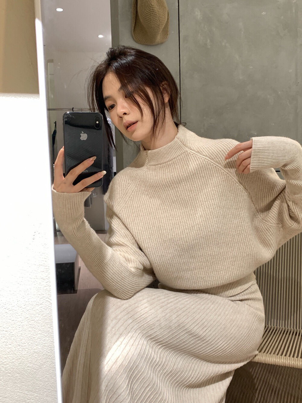 // 可前後穿小半領毛衣+褶褶針織裙套裝