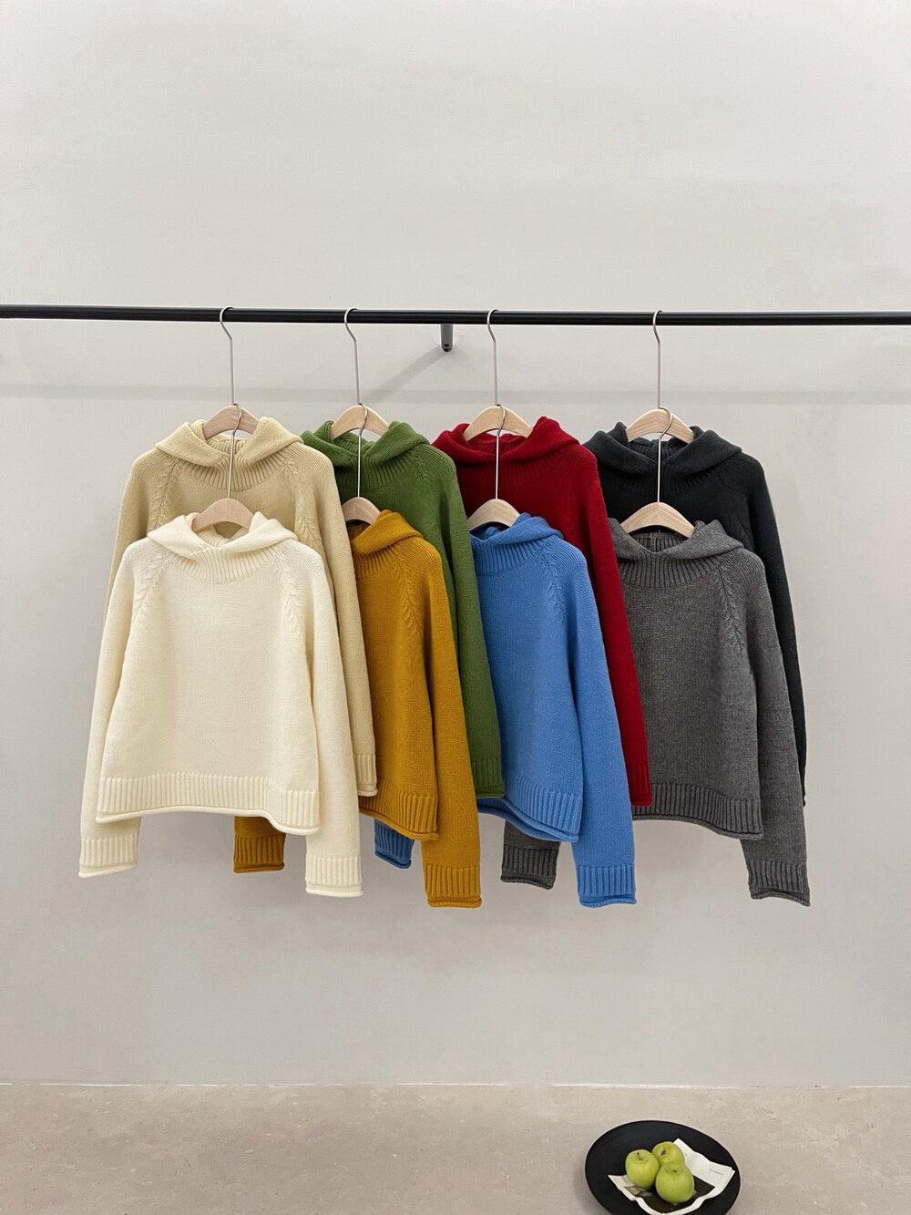 // 粗織紋領位連帽卷卷邊毛衣