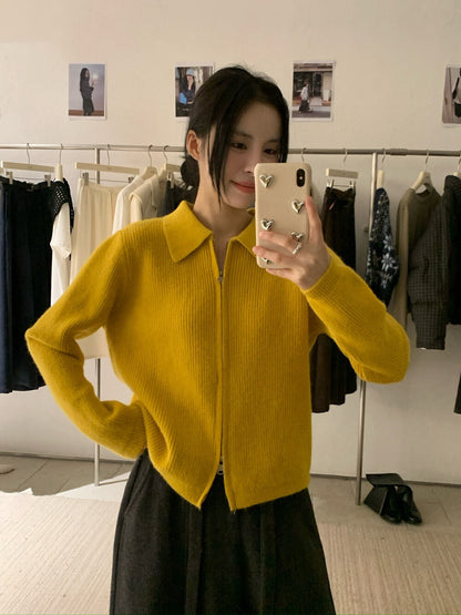 // 細直坑紋翻領上下拉鍊CD