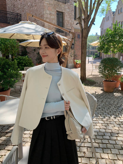 // 質感鈕扣10%wool弧邊薄毛呢外套