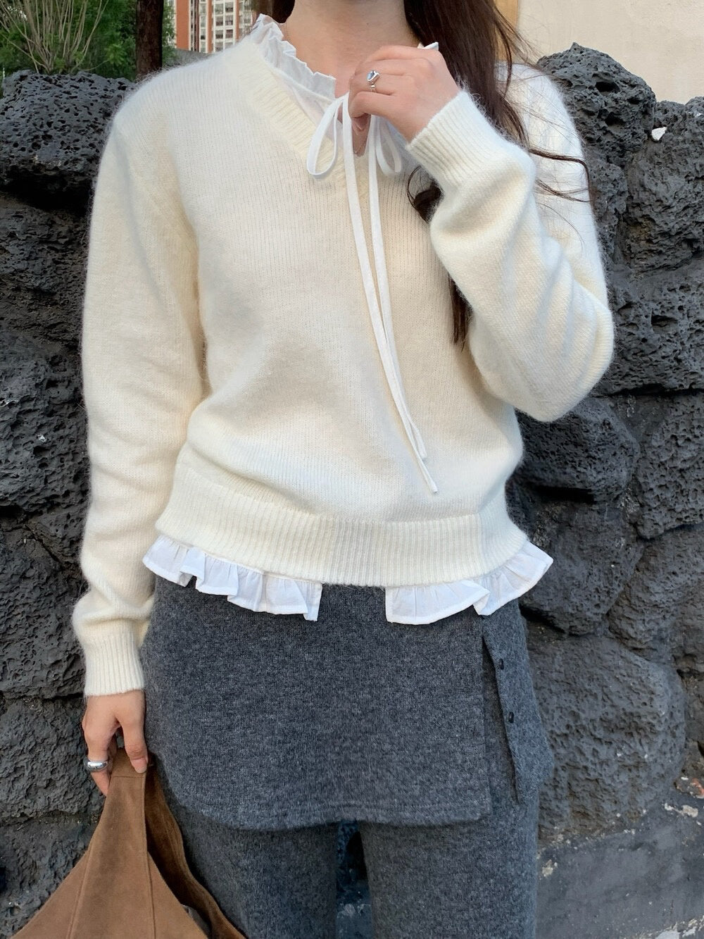 // 拼接花邊綁帶領假兩件毛衣