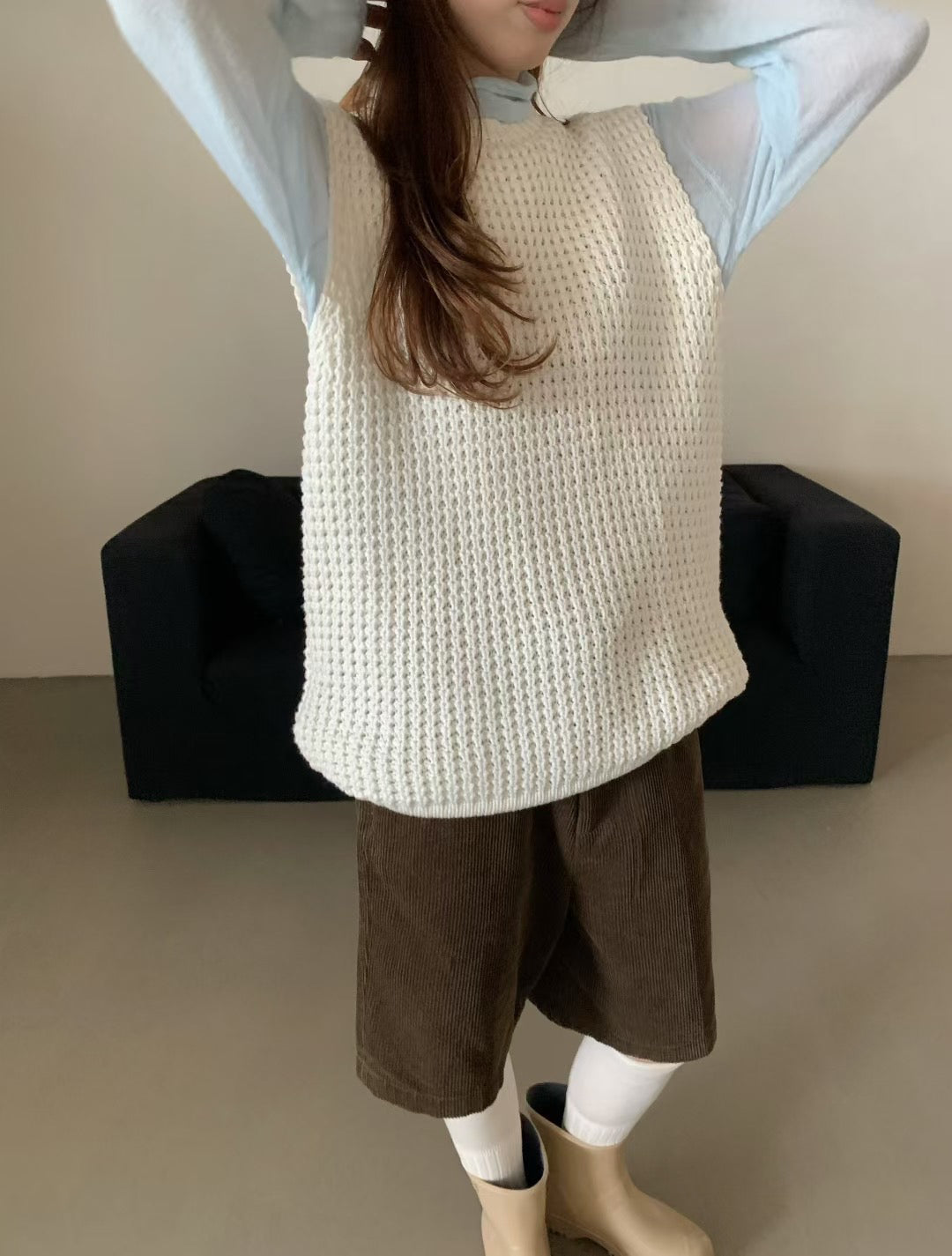 // 粗織紋下擺抽繩針織背心