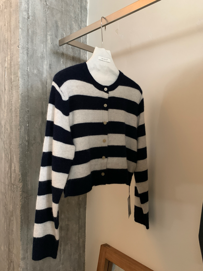 // 30%raccoon卷卷邊圓領CD