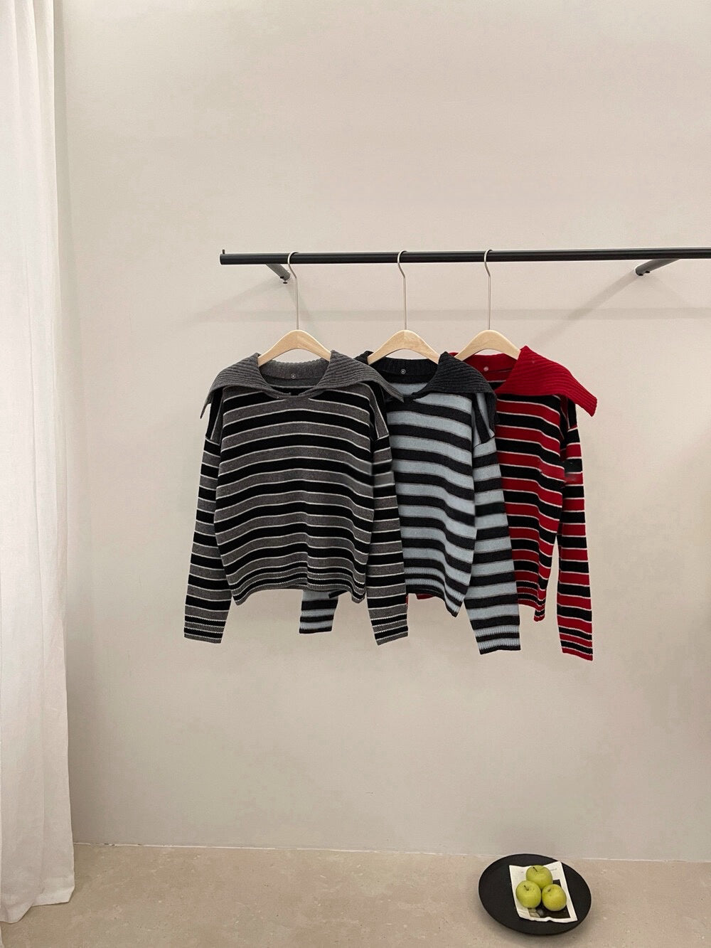 // 100%羊毛可拆領子柔軟間條NT