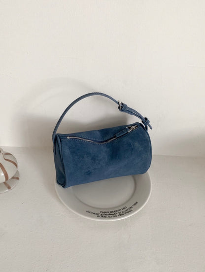 Nov. Part 3贈品🌟滿額$1200送簡約猄皮絨圓筒袋￼