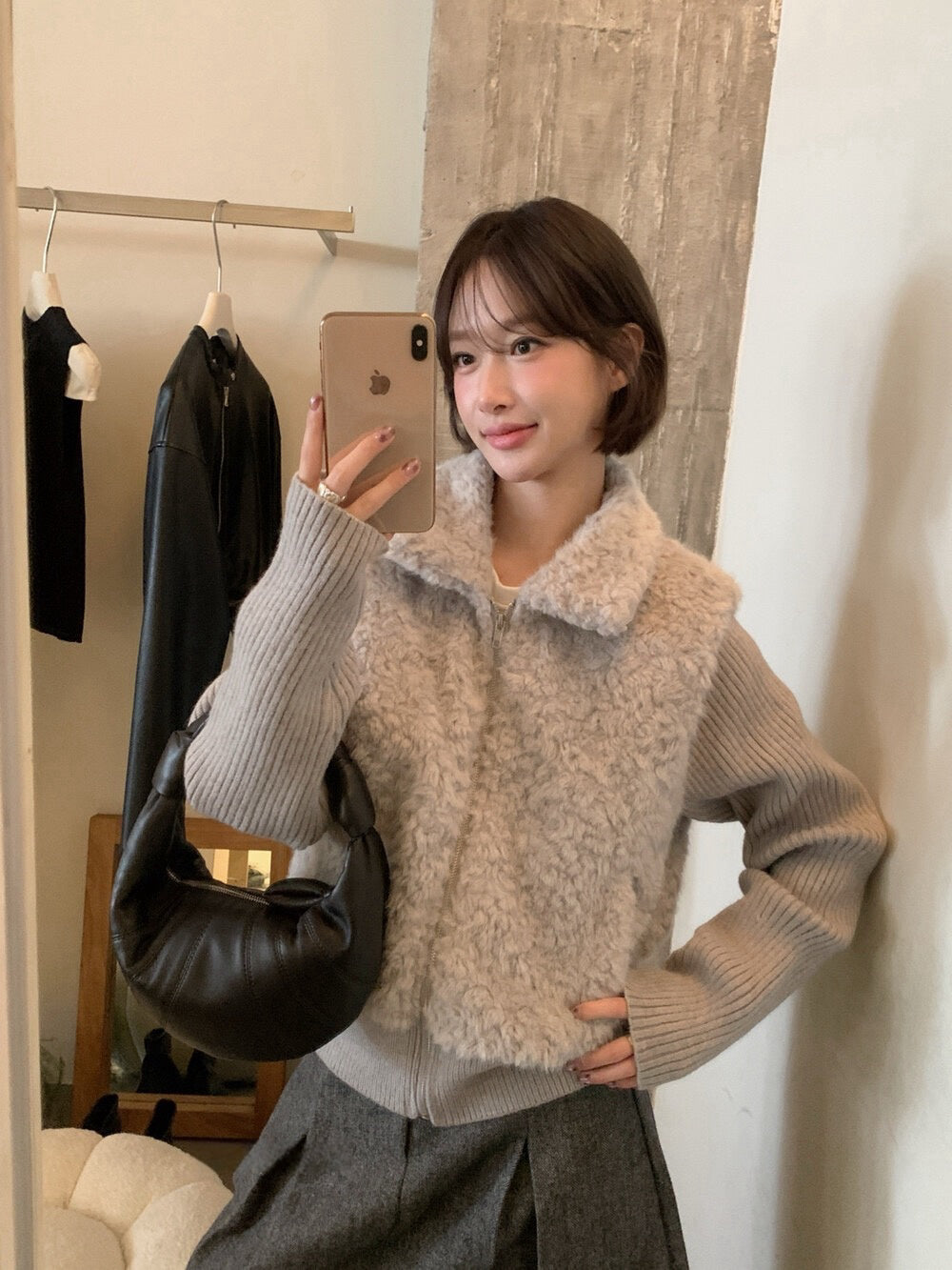 // 設計感毛毛翻領拼接織紋拉鍊外套