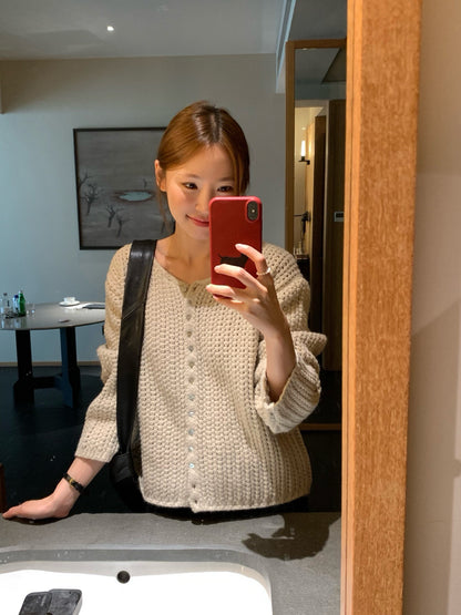 // 溫柔鏤空粗針織CD