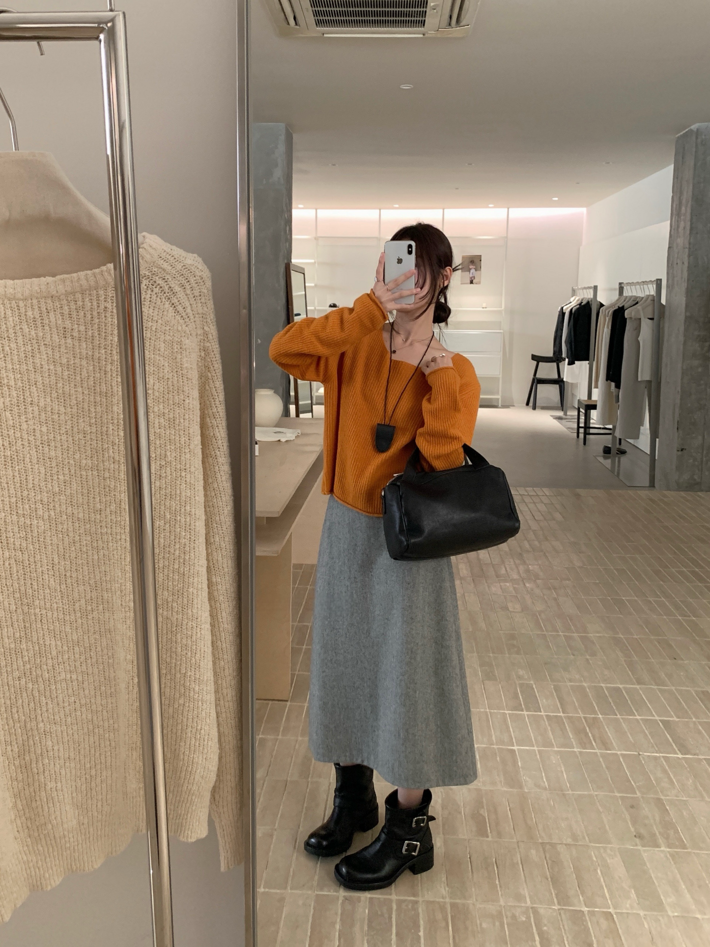 // 卷卷邊直坑紋14色短款NT