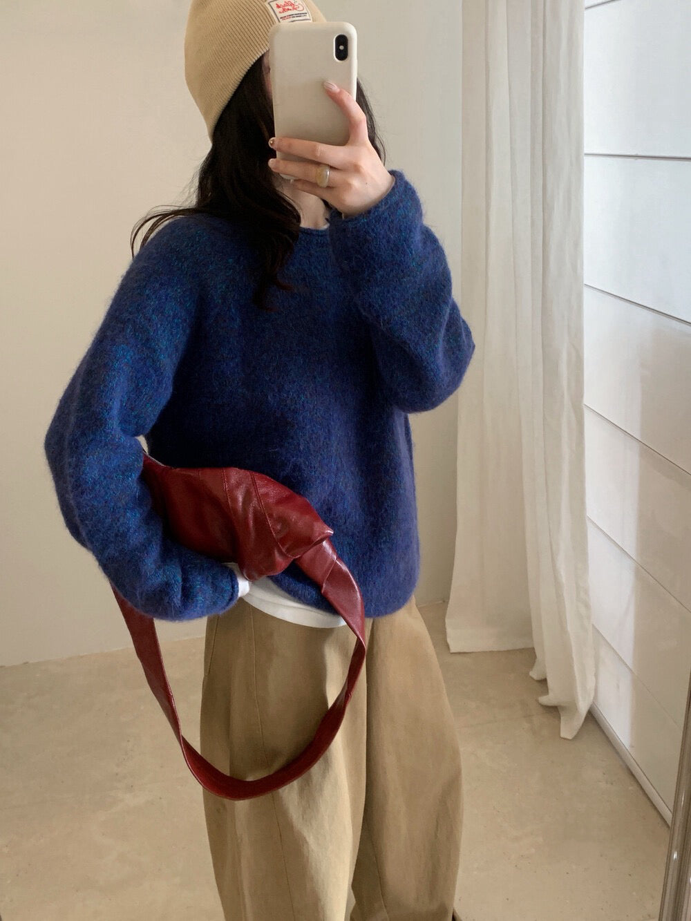 // 5%兔毛混針花線圓領卷邊毛衣