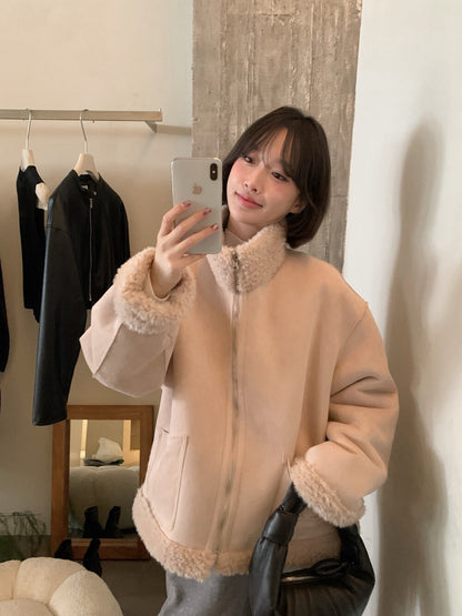 // 皮毛一體毛毛邊立領拉鍊外套