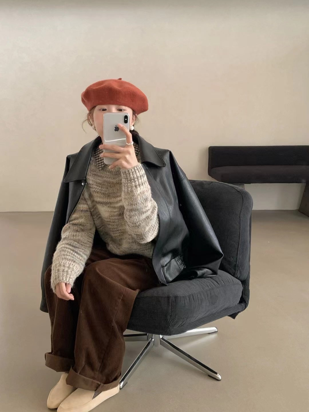 // 超好看的雜色花線圓領毛衣