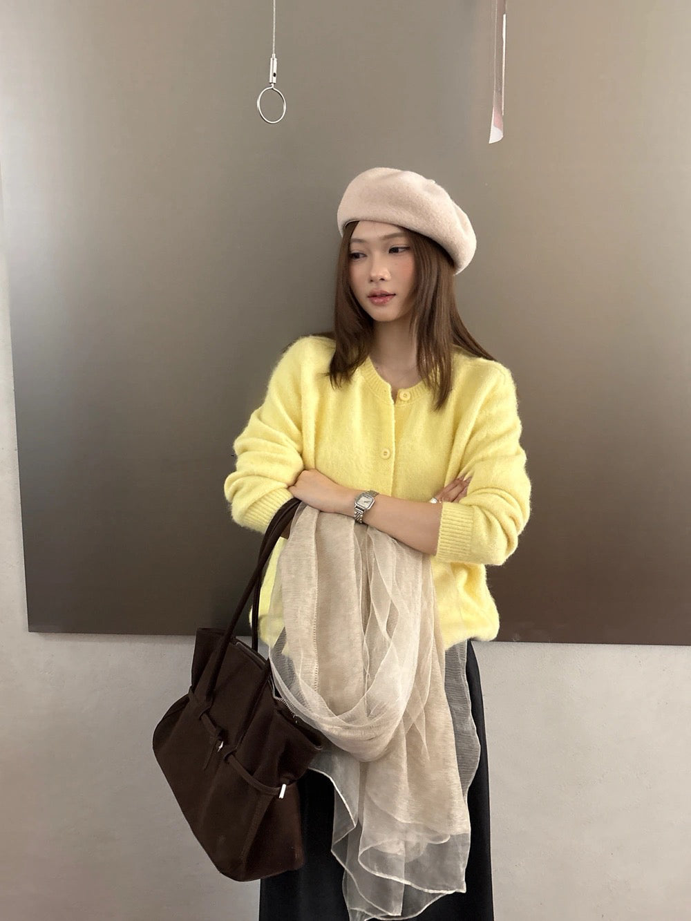 C58 / 慵懶感同色圓鈕扣圓領絨毛感針織外套