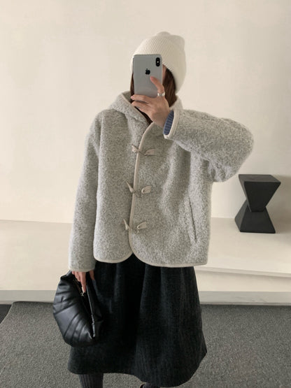 //65%羊毛特別鈕扣羊羔毛連帽外套