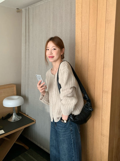 // 溫柔鏤空粗針織CD