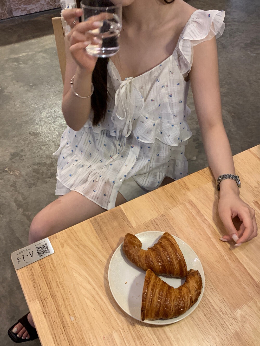 B63 / 簡約小碎花小飛袖背心BL