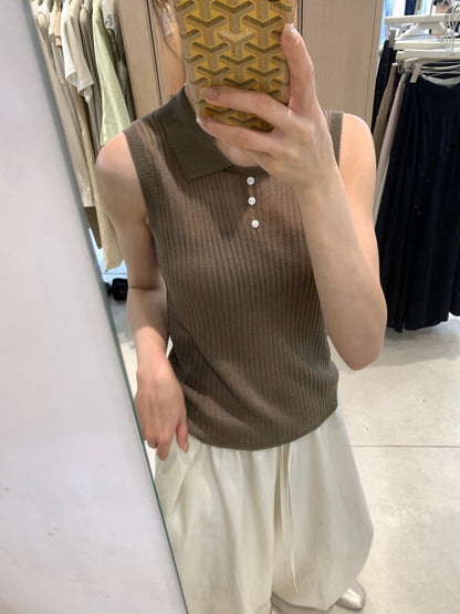 // 精緻感小鈕扣翻領針織背心
