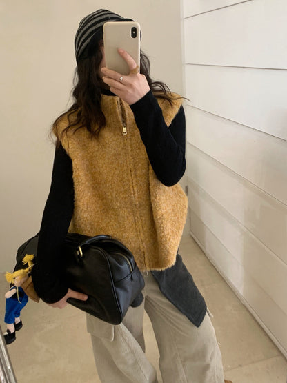 // 9%綿羊毛立領圈圈毛拉鍊背心