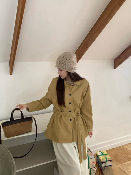 // 超軟復古翻領中長腰帶皮外套