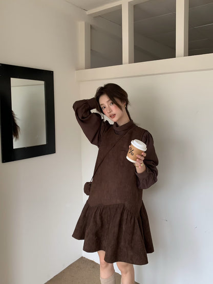 // 壓褶翻領silky BL+麂皮絨荷葉腳背心OPS套裝(連袋仔)