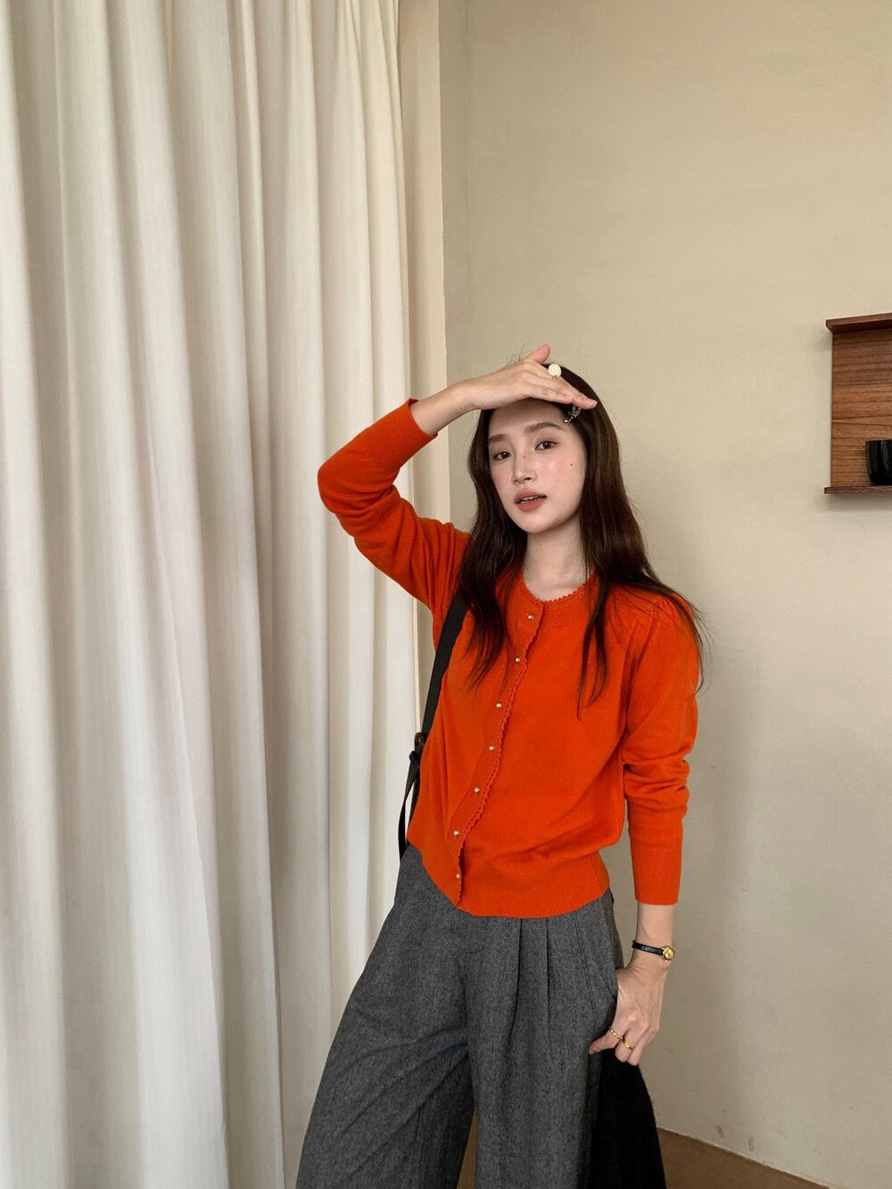 // 精緻鈎花邊小金鈕CD