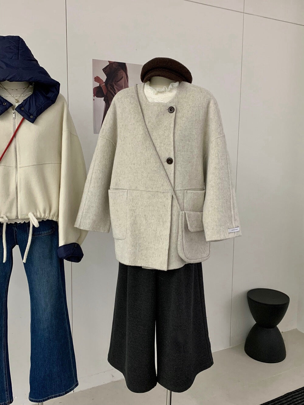 // 100%羊毛簡約兩粒鈕手工外套(連小袋仔)